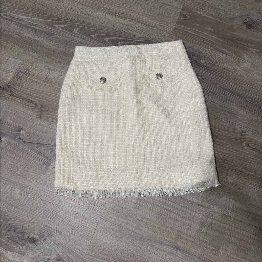 Elegant Cream Tweed Mini Skirt with Fringe Trim